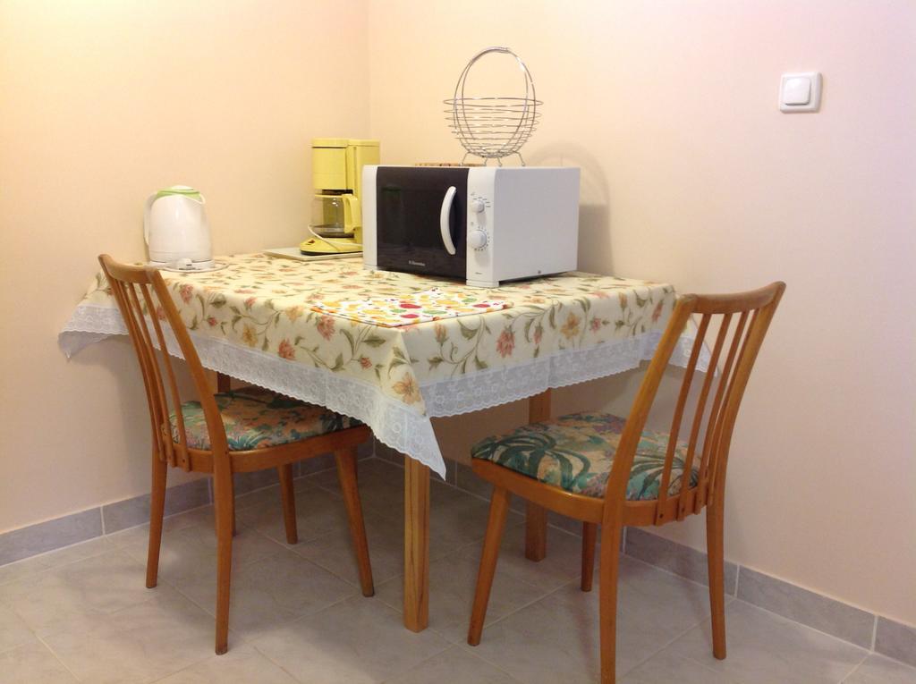 Honvéd Apartmanház Heviz Ngoại thất bức ảnh