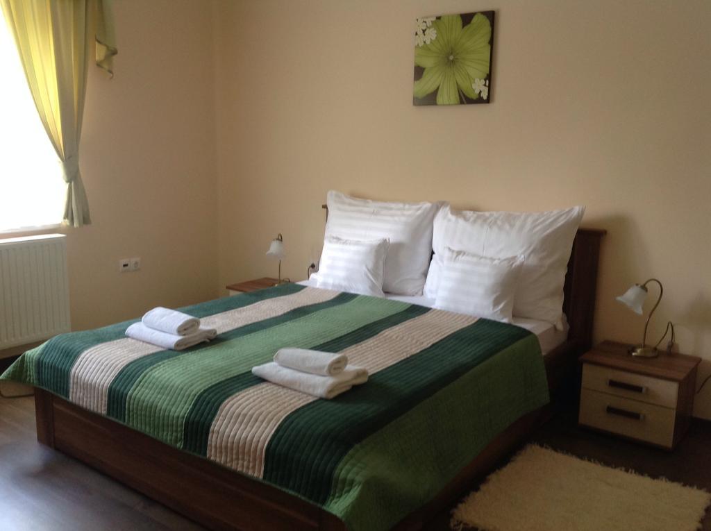 Honvéd Apartmanház Heviz Phòng bức ảnh