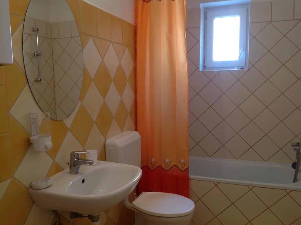 Honvéd Apartmanház Heviz Phòng bức ảnh